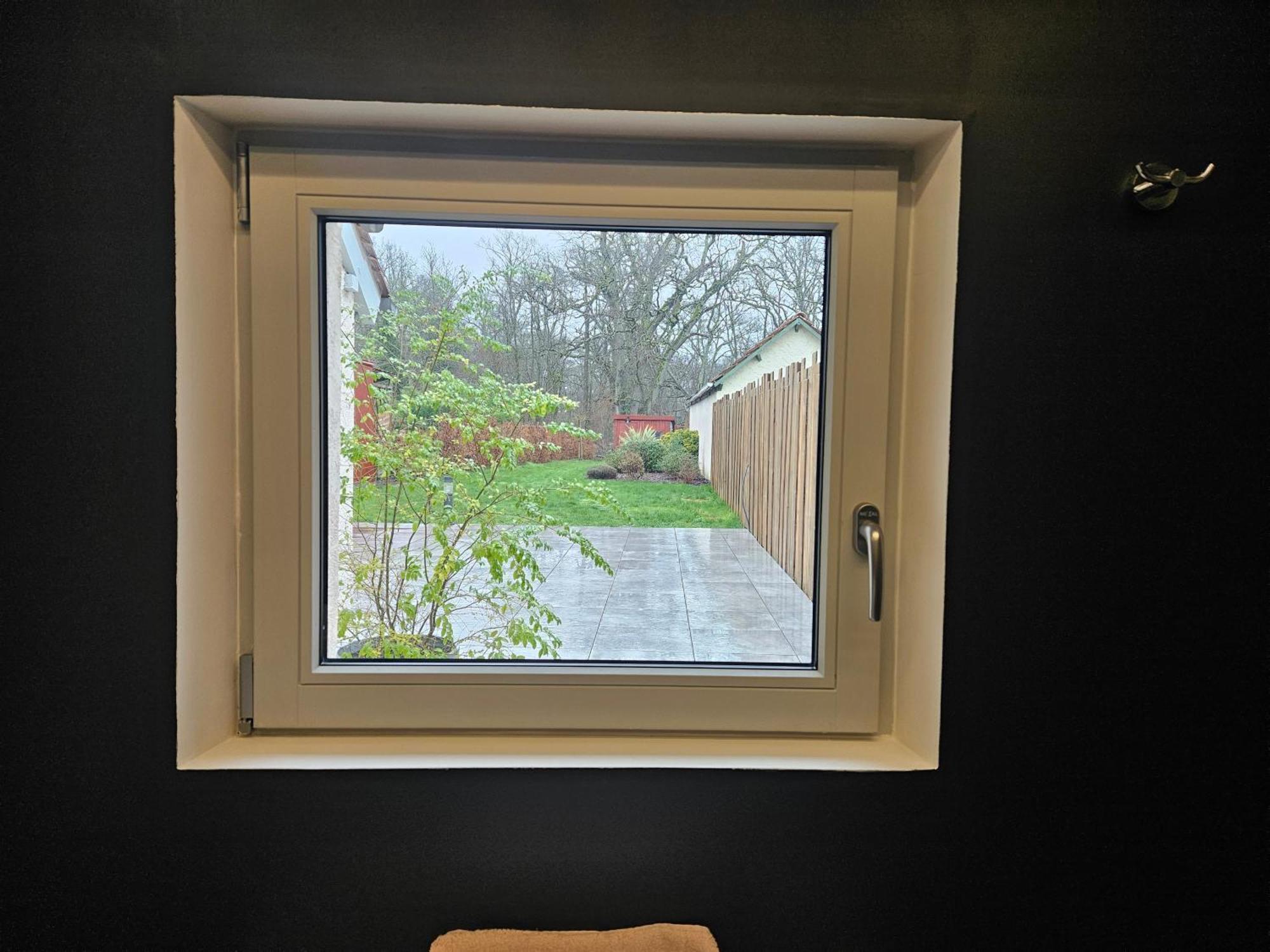 Le Sully, Gite Aux Portes De La Sologne 라페르트세인트아우빈 외부 사진