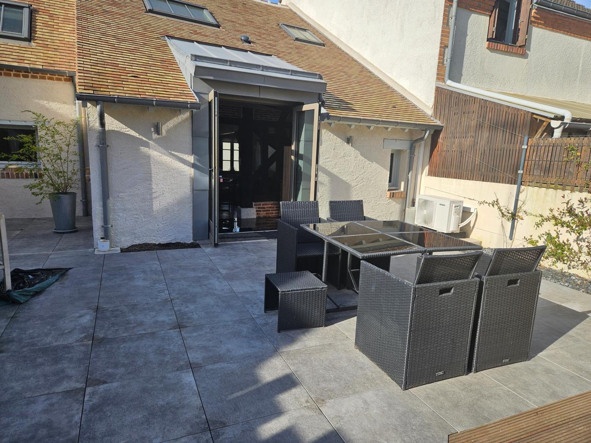 Le Sully, Gite Aux Portes De La Sologne 라페르트세인트아우빈 외부 사진